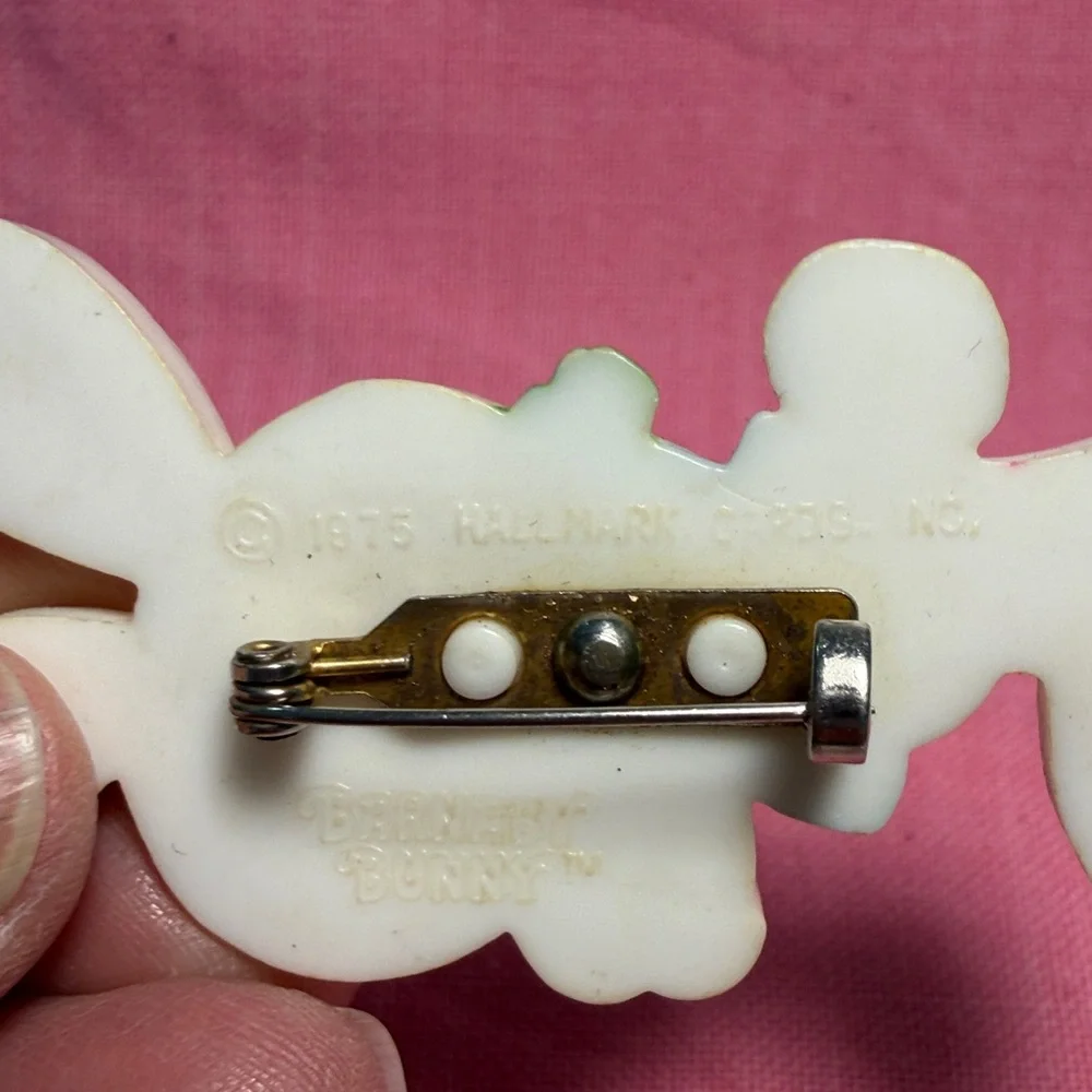 Vintage 1975 Hallmark Barnaby Bunny Easter Pin Brooch – Collectible Rabbit